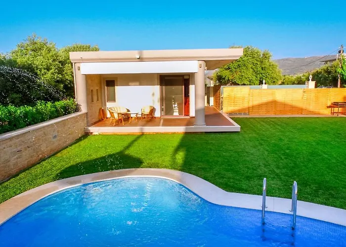 Hébergement de vacances Chania Oasis With Heated Pool La Canée